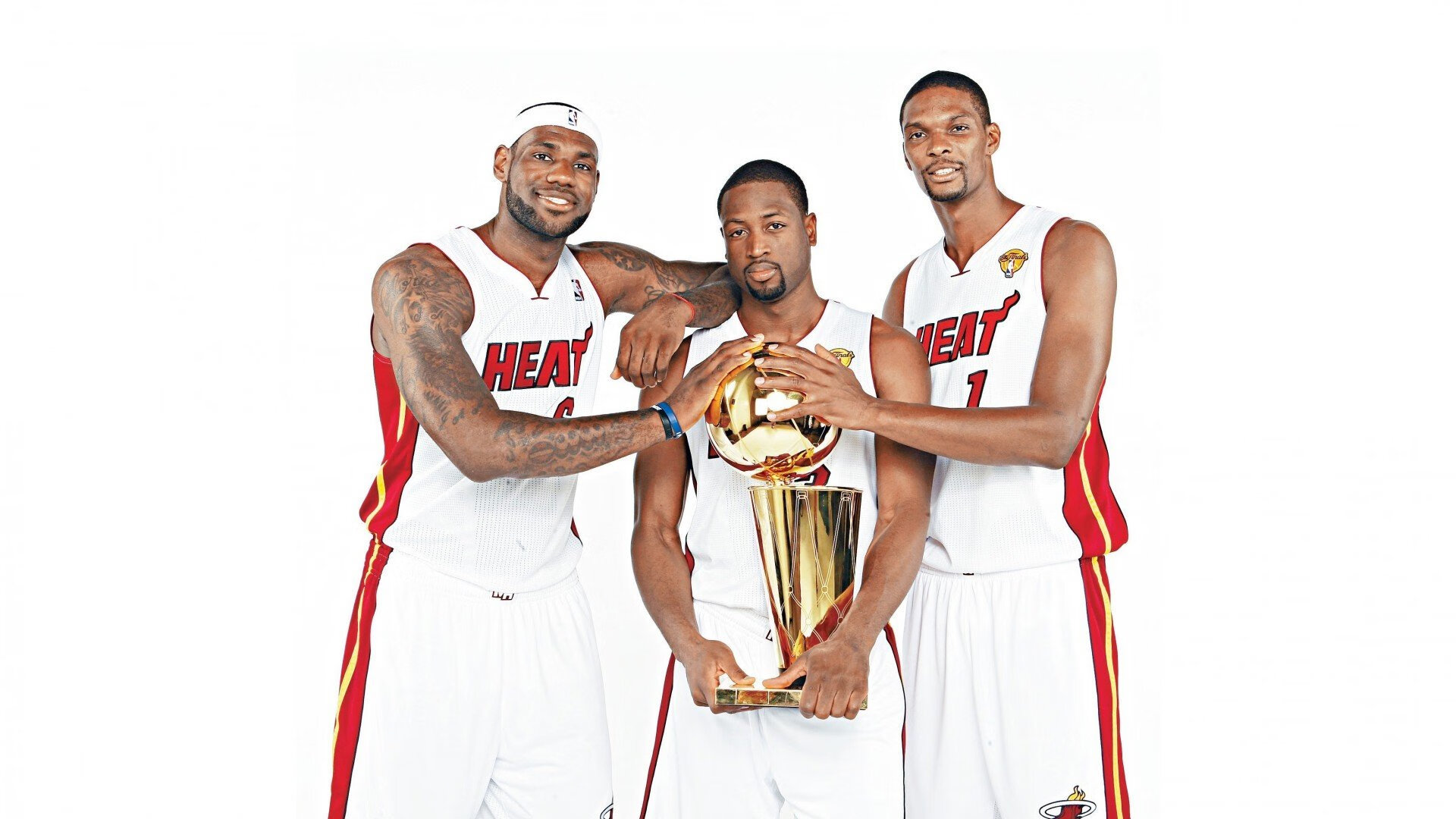 活塞强行终结尼克斯,浓眉在NBA总决赛接管比赛