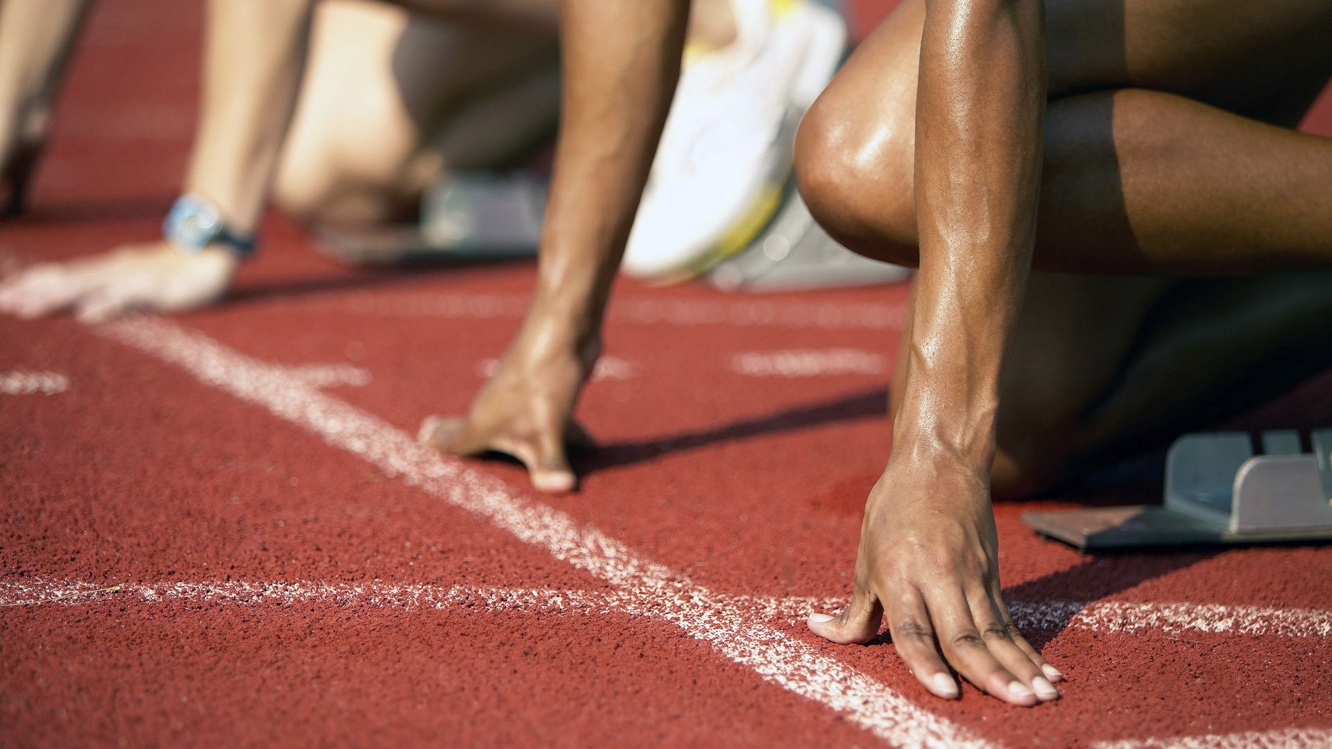 开云体育平台APP-赛道与绿茵的交汇，当F1争冠焦点战遇上波兰加时绝杀沙特