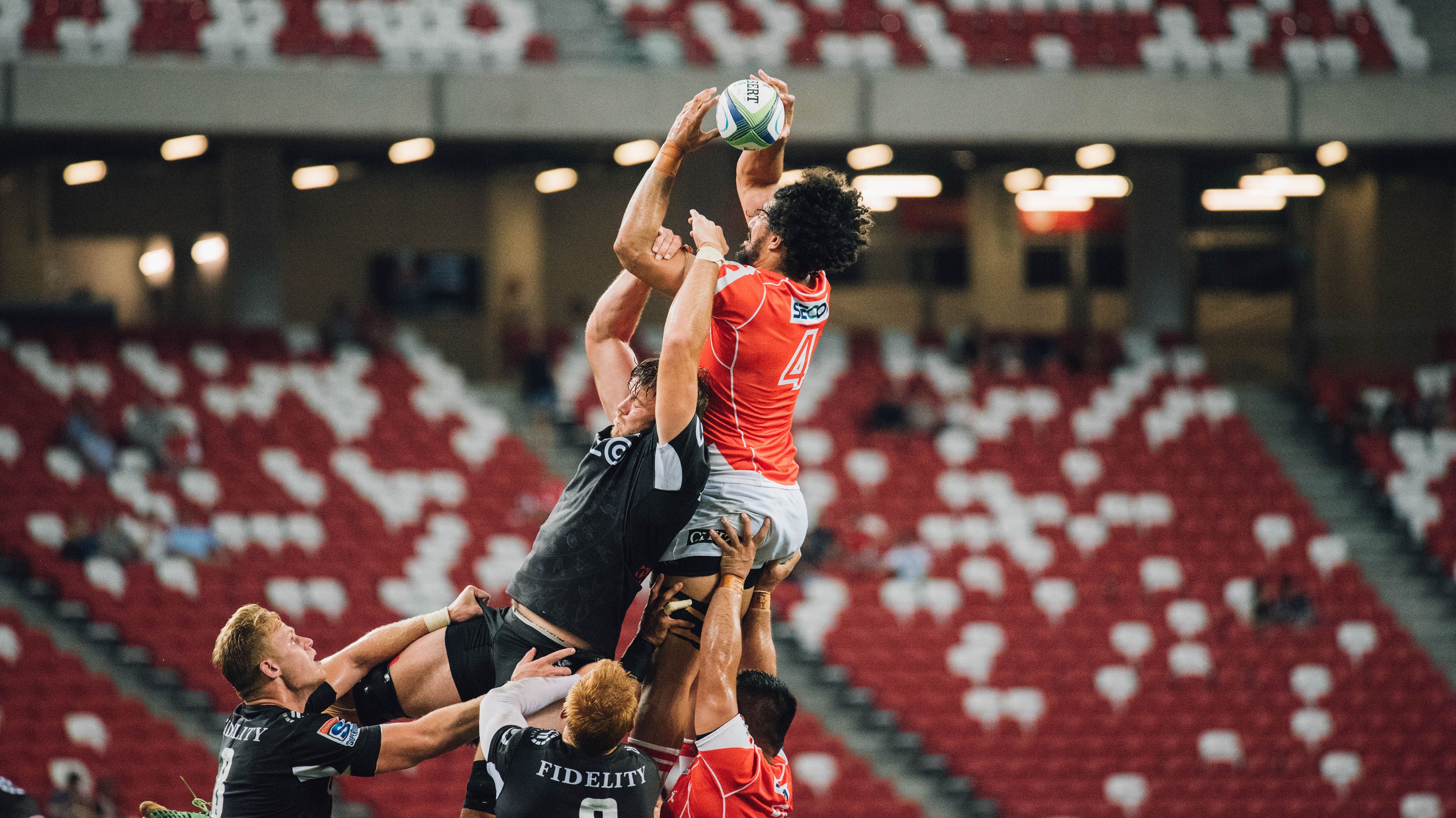 赛道奇才终结独行侠，F1街道赛焦点战背后的战术革命